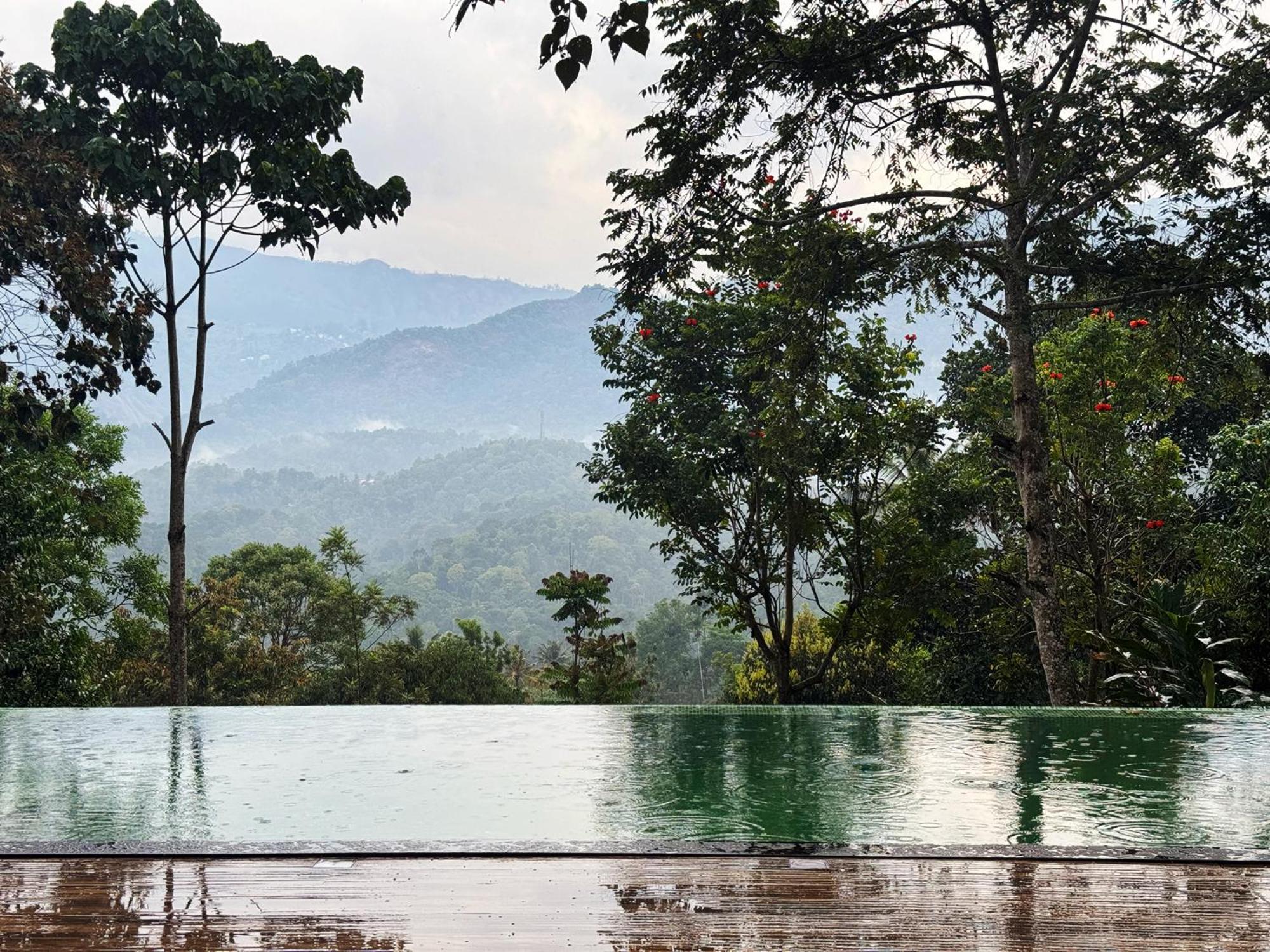Viceroy Luxury Mountain Resort And Spa Munnar Eksteriør billede