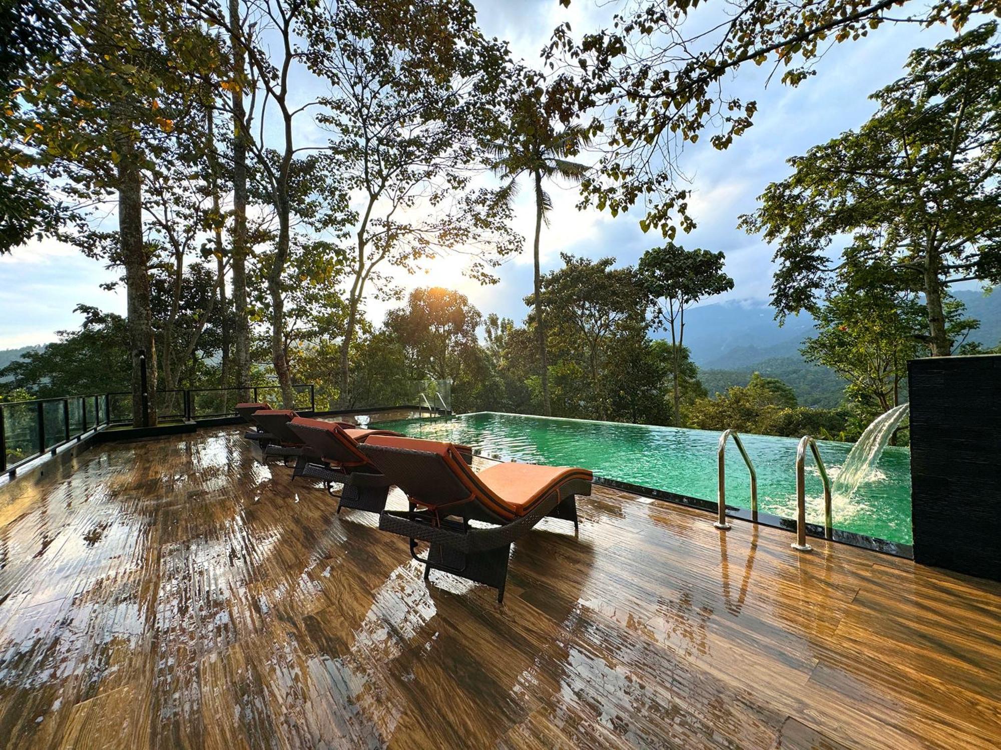 Viceroy Luxury Mountain Resort And Spa Munnar Eksteriør billede